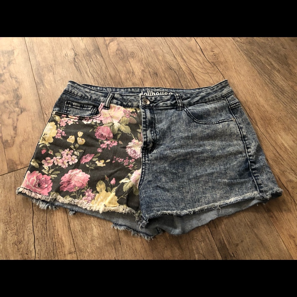 Dollhouse Floral Denim Shorts